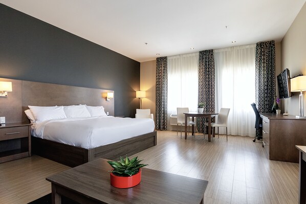 Suite, Style Studio-loft, 1 Lit King, Coin Salon, Divan Lit