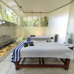 Sale per trattamenti di coppia, massaggi “deep tissue”