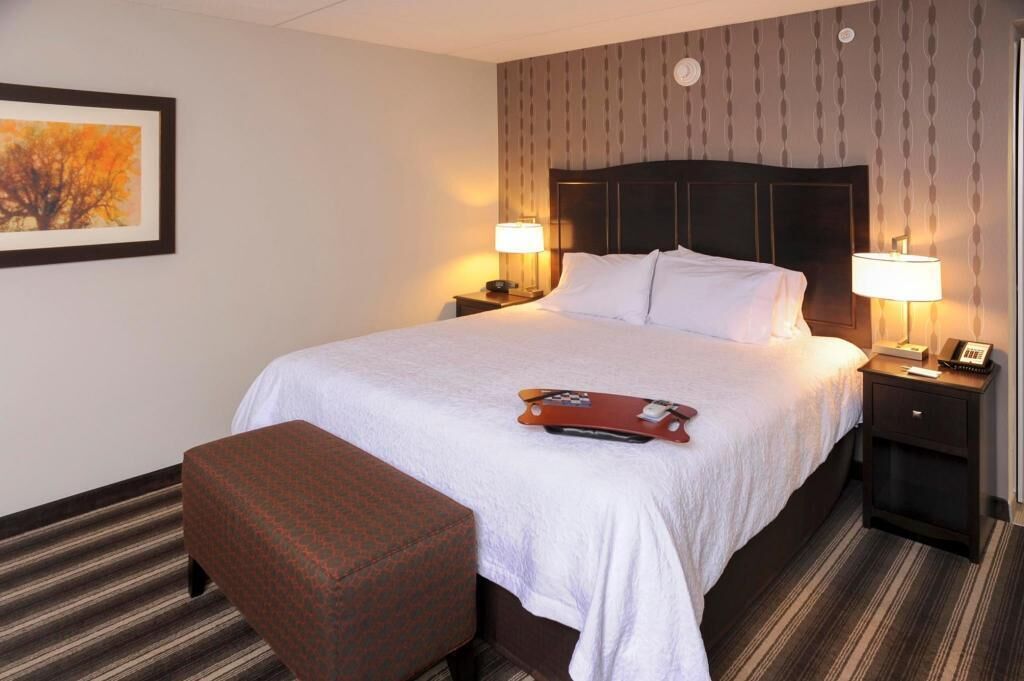 Iron/ironing board, free WiFi, bed sheets, alarm clocks