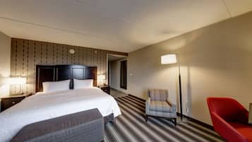 King Bed | In-room safe, iron/ironing board, rollaway beds, free WiFi