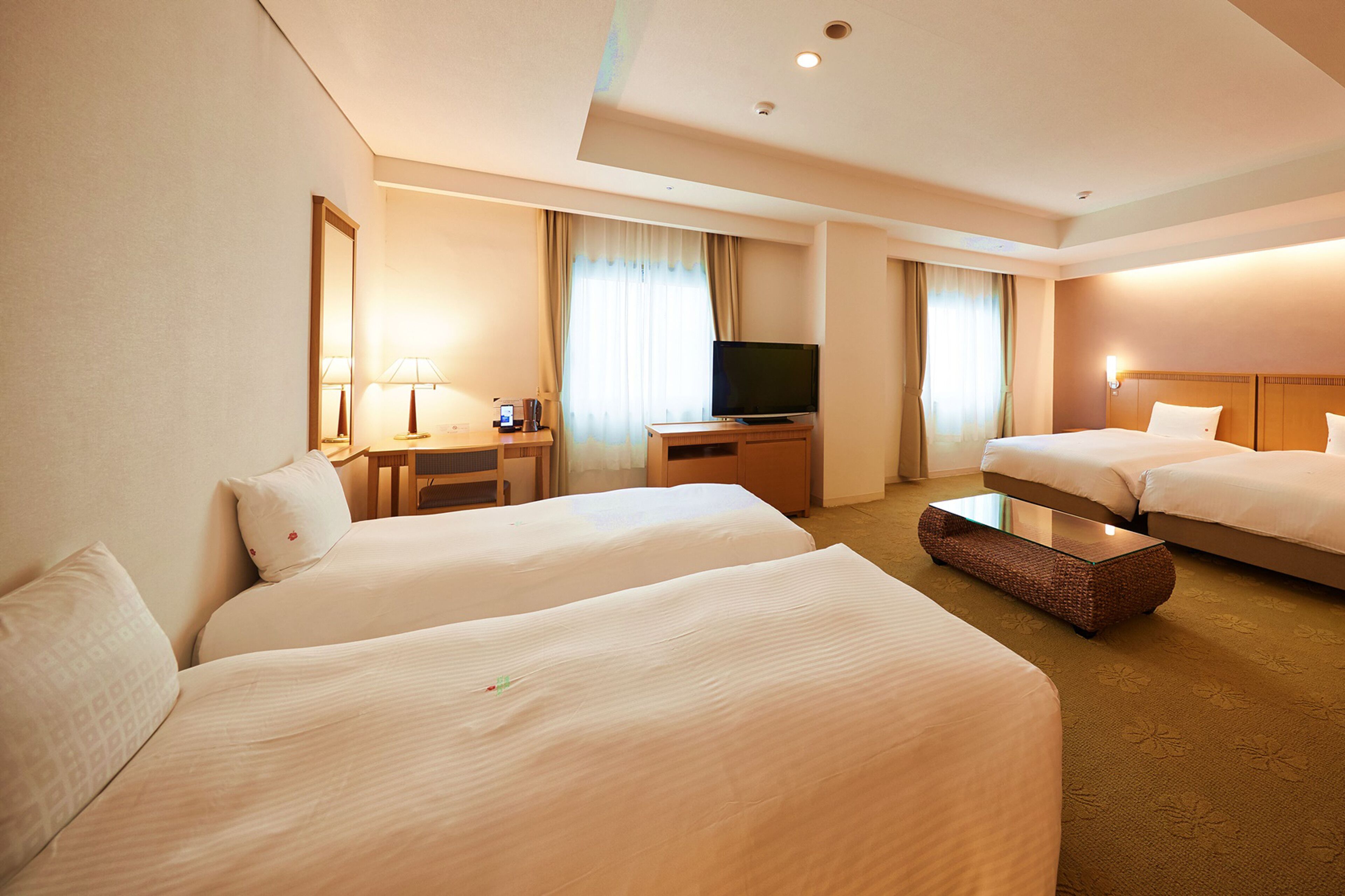 pacific premium quadruple room, non smoking | 1 bedroom, premium bedding, desk, blackout curtains