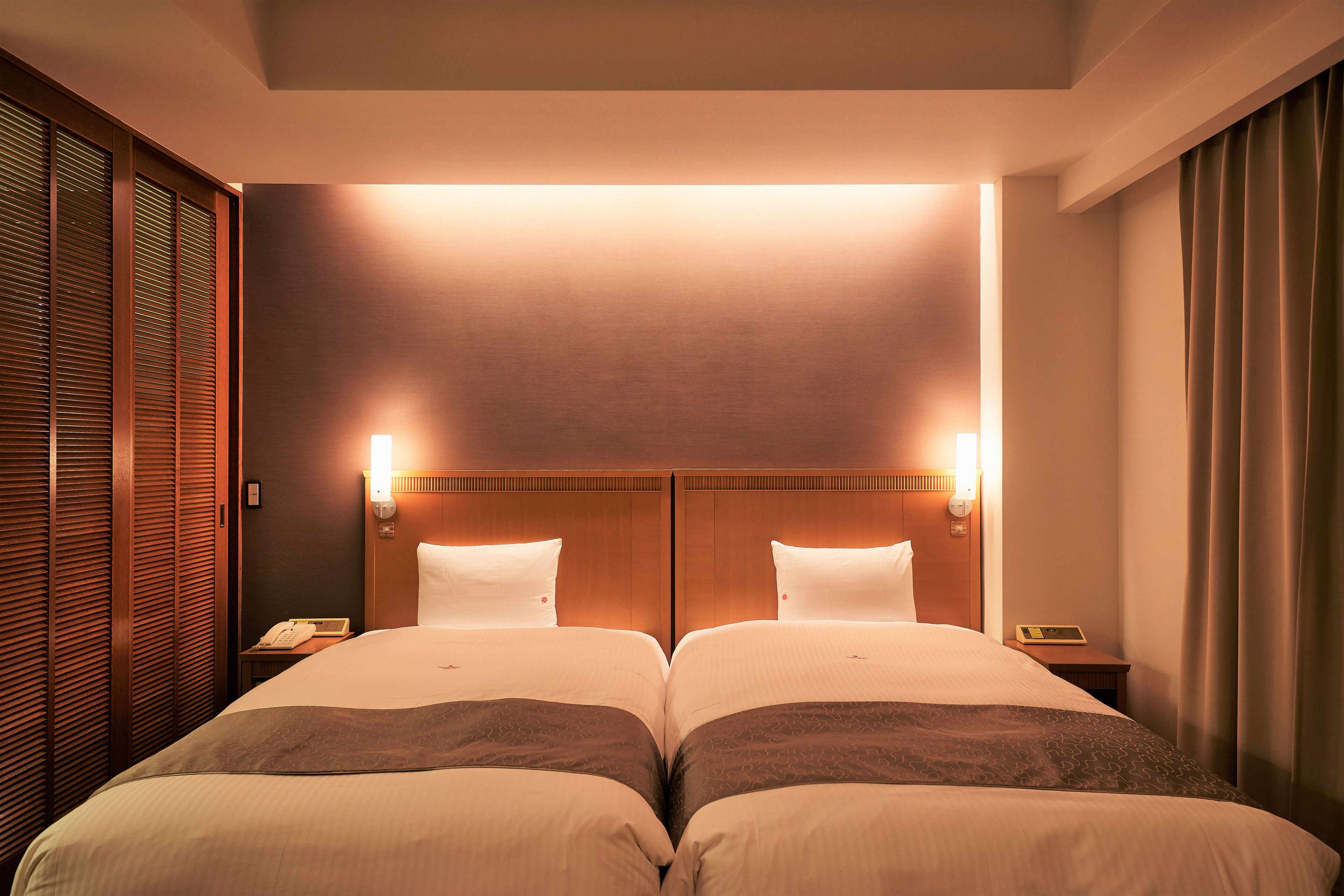 pacific premium twin room, non smoking | 1 bedroom, premium bedding, desk, blackout curtains