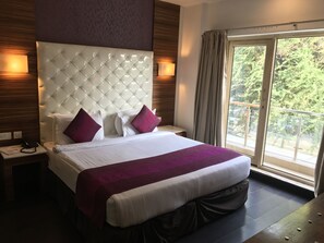Superior Room, 1 King Bed | 10 bedrooms, premium bedding, down comforters, memory foam beds