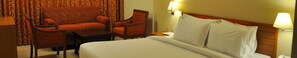 Down duvets, in-room safe, desk, blackout curtains