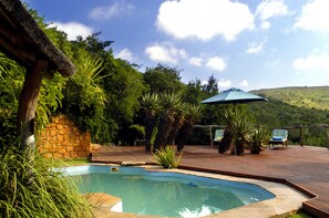 4 piscines extérieures