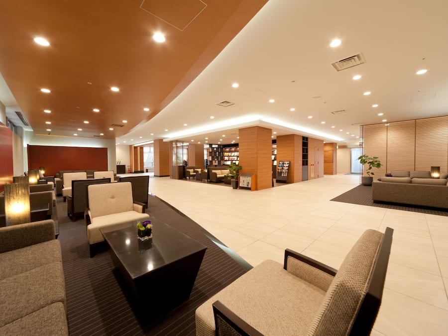 Área de estar no saguão