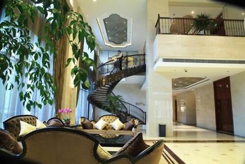 Titan Central Park Hotel