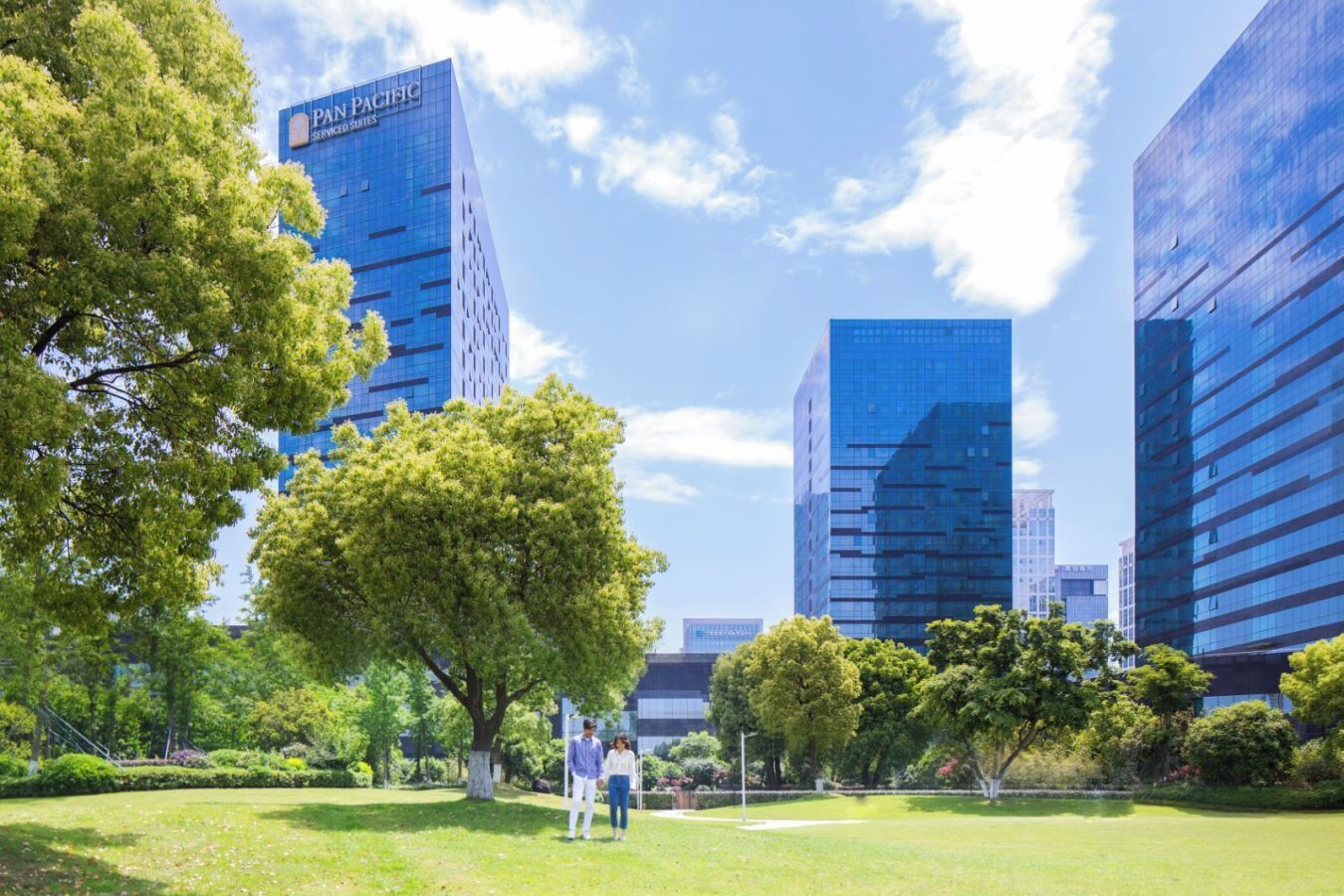 outdoor banquet area