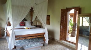 Deluxe Room | Minibar, soundproofing, free cribs/infant beds, rollaway beds - Ala's Green Lagoon (Ubud)