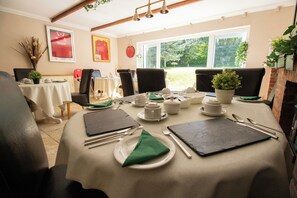 Free daily full breakfast 