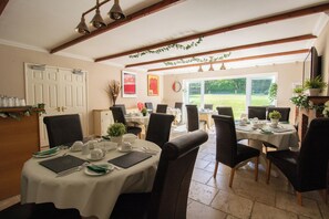 Free daily full breakfast 