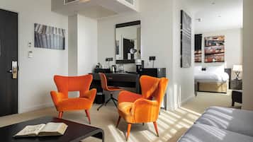 Suite | Caja de seguridad en la habitación y insonorización