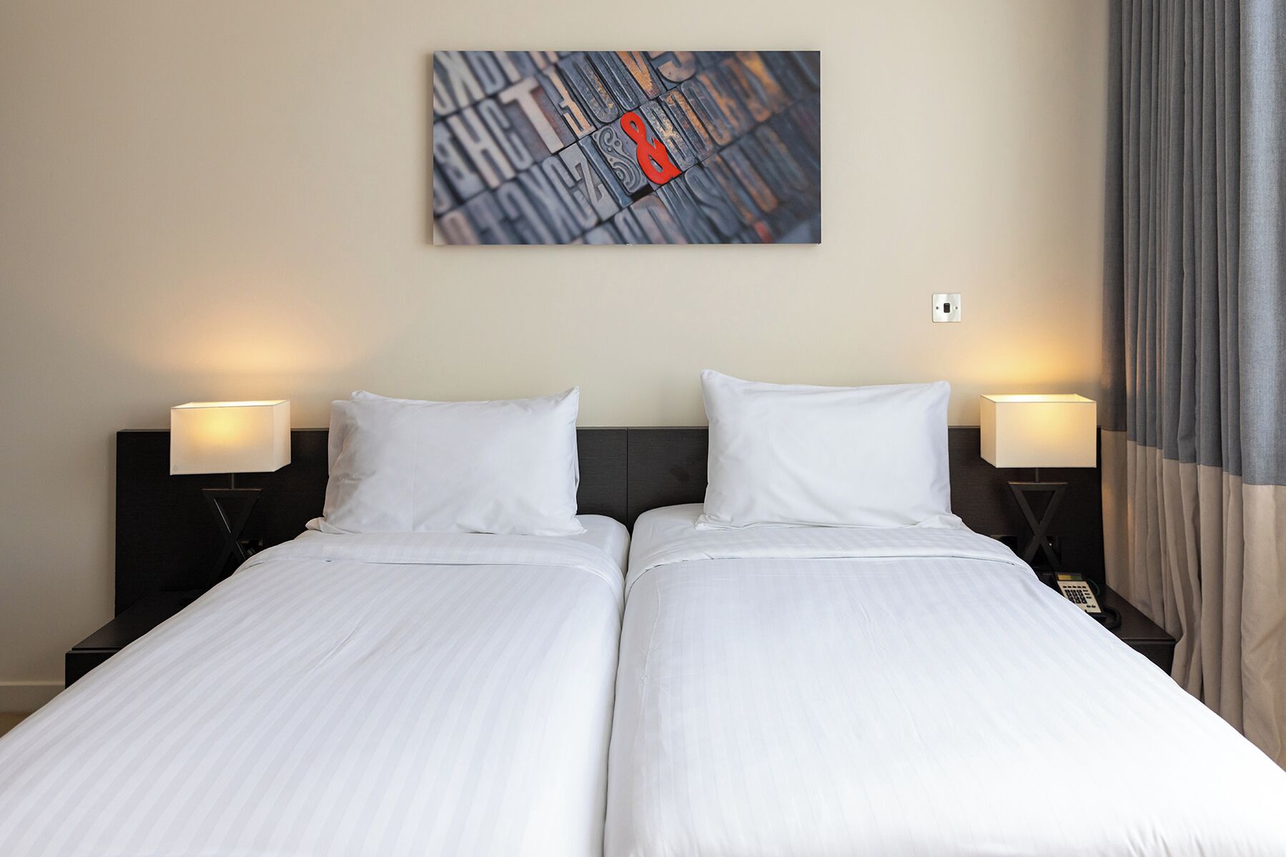 In-room safe, soundproofing, iron/ironing board, free WiFi