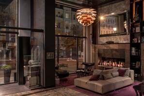 Exterior - 11 Mirrors Design Hotel (Kyiv)