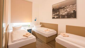 公寓, 1 間臥室 | 房內夾萬、書桌、免費 Wi-Fi、床單