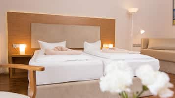 Quarto triplo | Cofres nos quartos, escrivaninha, Wi-Fi de cortesia, roupa de cama