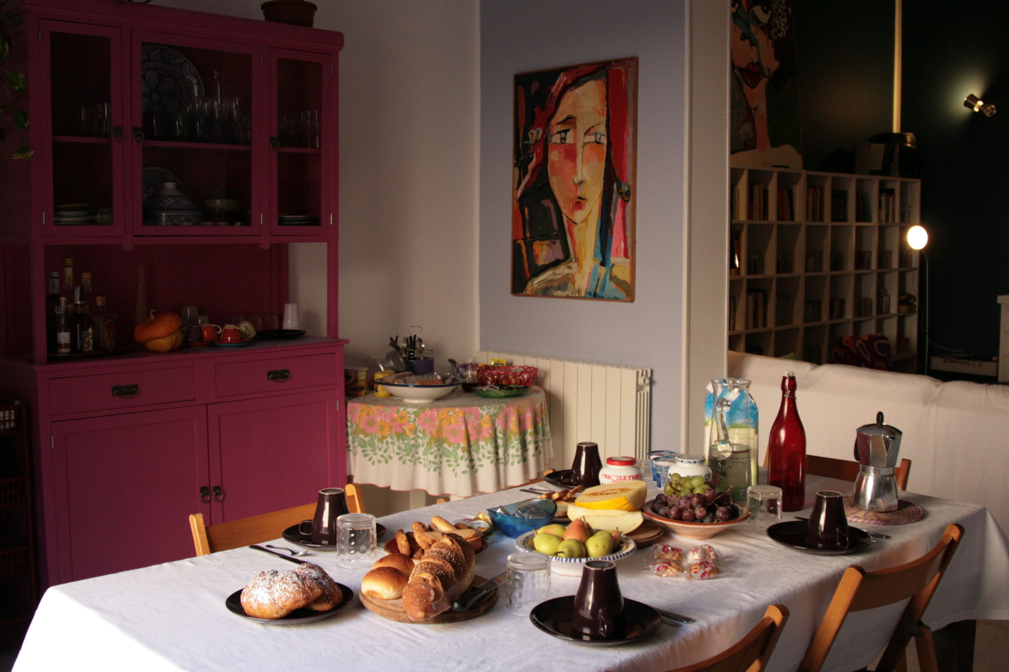 Free daily full breakfast 