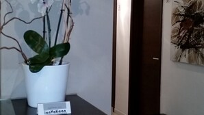 Imej tidak diklasifikasikan, 5 daripada 50, butang