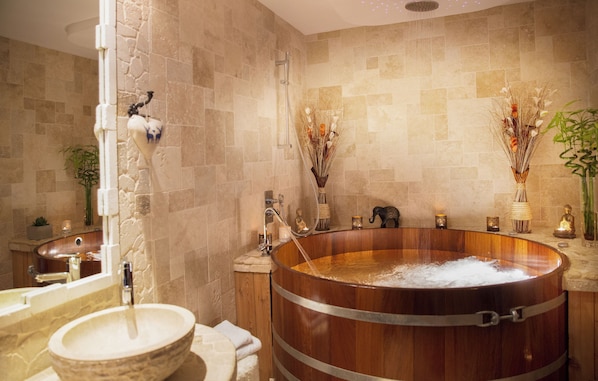 Suite, 2 Bedrooms, Hot Tub