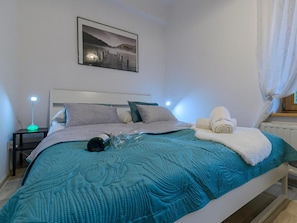 1 bedroom, premium bedding, individually decorated