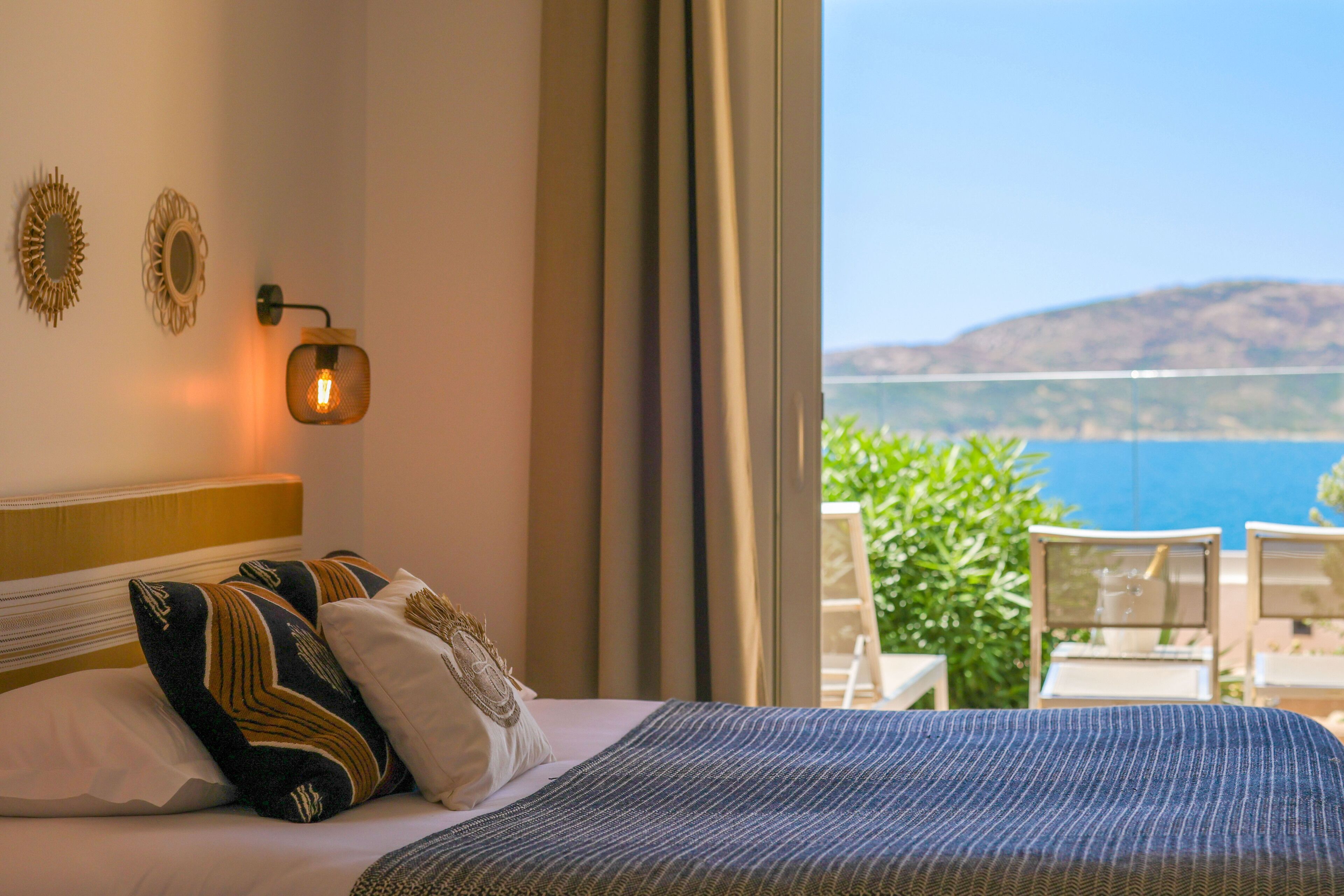 panoramic triple room, balcony, sea view | 2 bedrooms, premium bedding, in-room safe, individually decorated