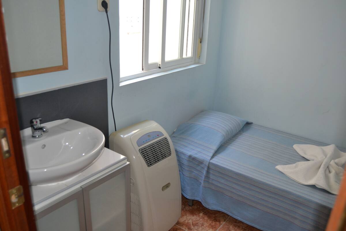 Wifi gratis y ropa de cama