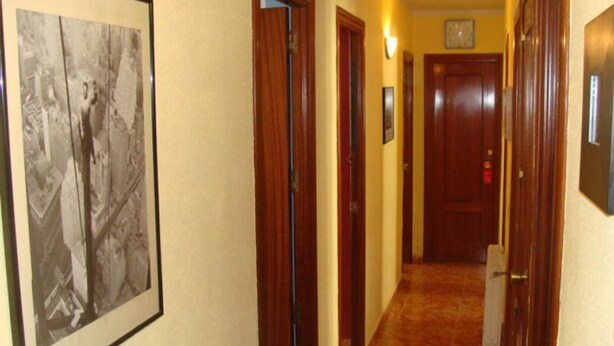 Hallway - Hostal Enebral (Madrid)