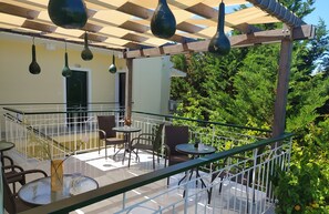 Living area - Elena's Garden (Corfu)