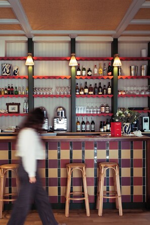 Bar (in der Unterkunft)
