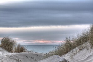 Private beach nearby - Hotel Castel Victoria (Le Touquet-Paris-Plage)