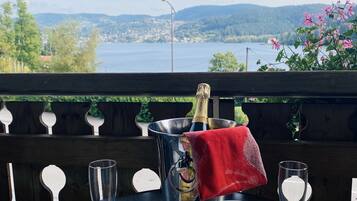 Doppelzimmer, Seeblick | Schreibtisch, schallisolierte Zimmer, Bügeleisen/Bügelbrett