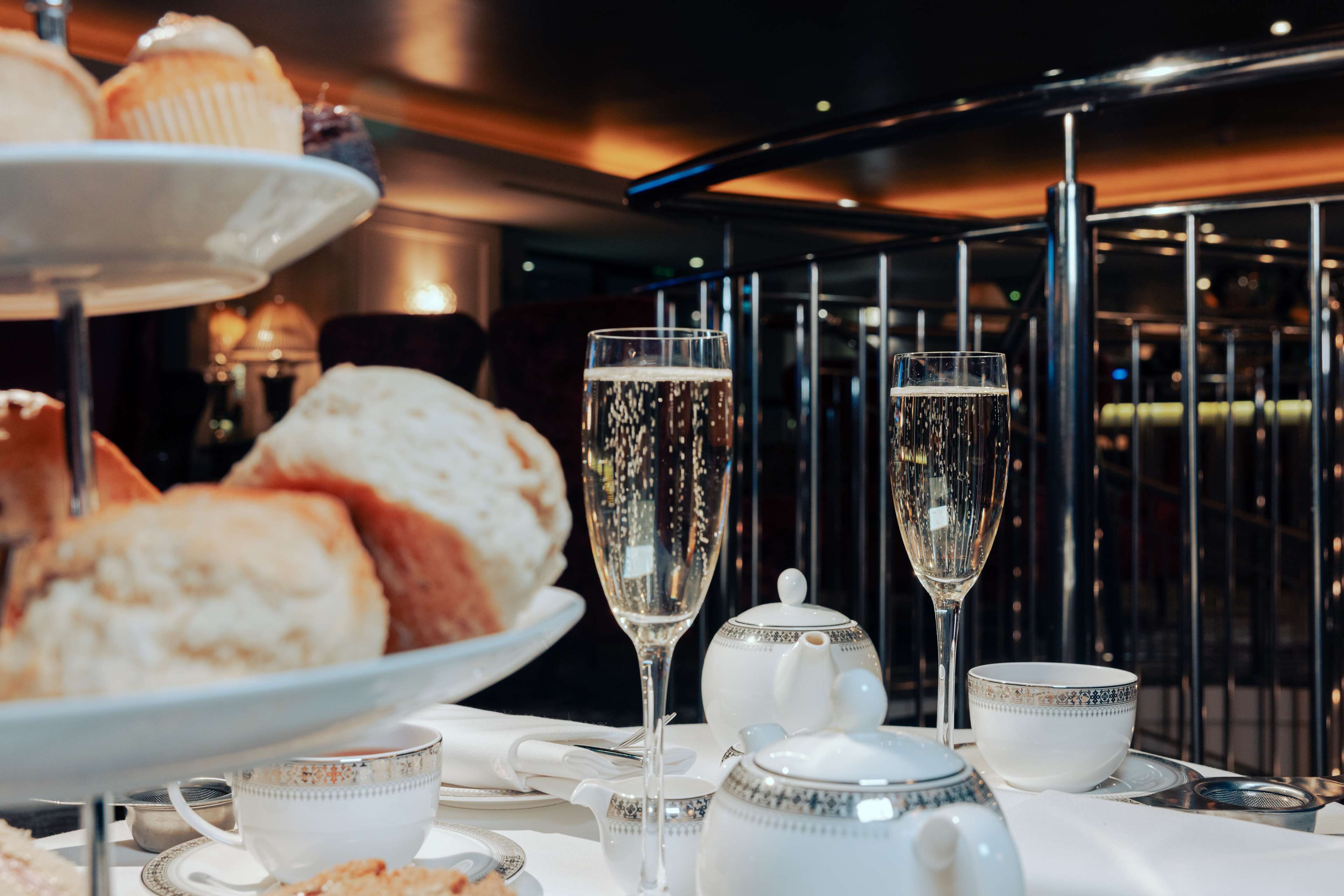 breakfast, lunch and dinner served