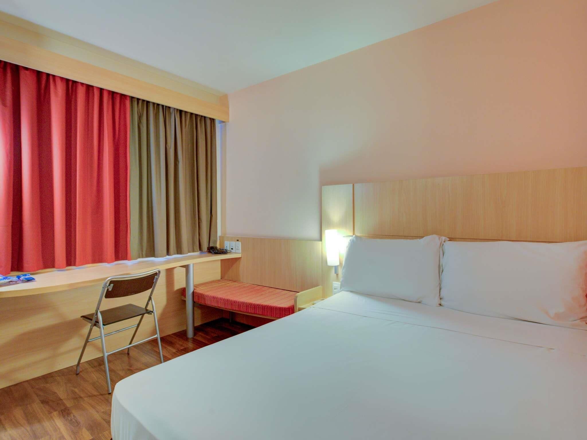 Departamento estándar, 1 cama matrimonial, con acceso para personas discapacitadas | Minibar, escritorio, espacio para trabajar con laptop y insonorización 