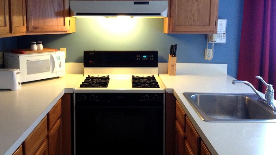 Vinehurst Inn And Suites