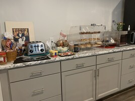 Desayuno continental incluido todos los días 