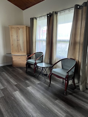 Quarto standard, 1 cama Queen | Roupas de cama premium, individualmente decorados