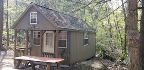 Cabin B - Abrams Creek Center (Elk Garden)