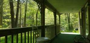 Cottage, Multiple Beds, Kitchen | Terrace/patio - Abrams Creek Center (Elk Garden)