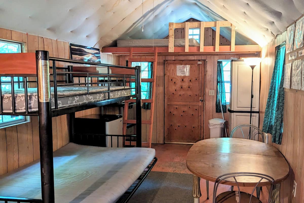 Cabin C | 起居区