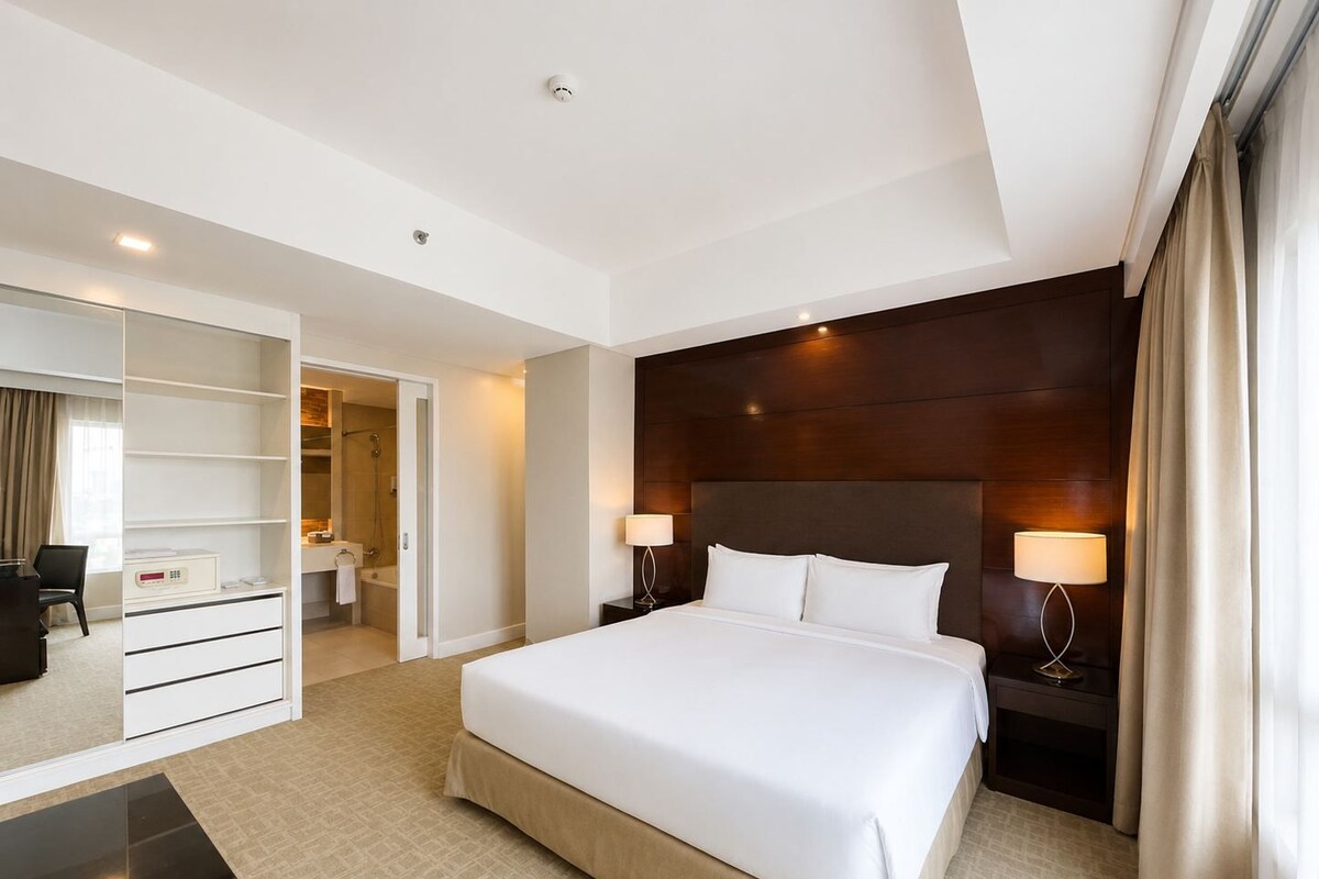 Ropa de cama de alta calidad, colchones con efecto memoria y minibar 