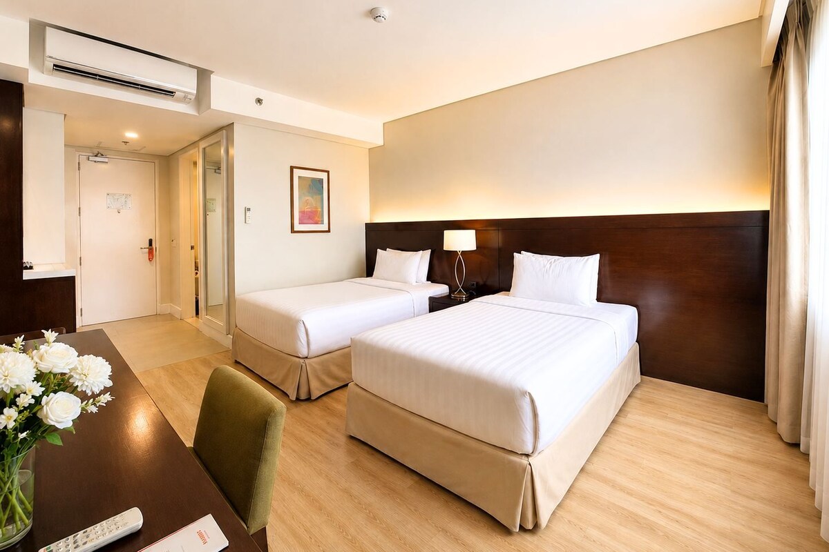 Ropa de cama de alta calidad, colchones con efecto memoria y minibar 