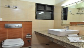 Superior Room, 1 Bedroom | Bathroom | Shower, free toiletries, hair dryer, bathrobes