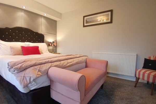 Superior Double Room (Room 2) | Egyptian cotton sheets, premium bedding, individually decorated