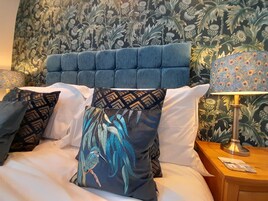 小型套房 | 埃及棉床单、高档床上用品、特色装修、特色家居