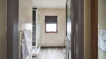 Habitación doble, planta baja (SuperKing Room)