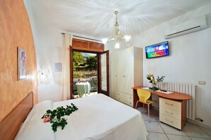 Bureau, Wi-Fi gratuit, draps fournis