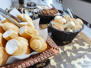 Breakfast buffet - Barra Nortel Hotel (Balneário Camboriú)