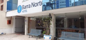 Front of property - Barra Nortel Hotel (Balneário Camboriú)