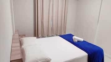 Minibar, in-room safe, bed sheets