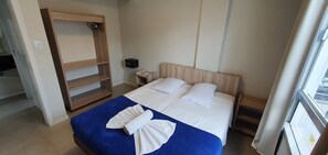 Standard Apartment | Minibar, in-room safe, bed sheets - Barra Nortel Hotel (Balneário Camboriú)